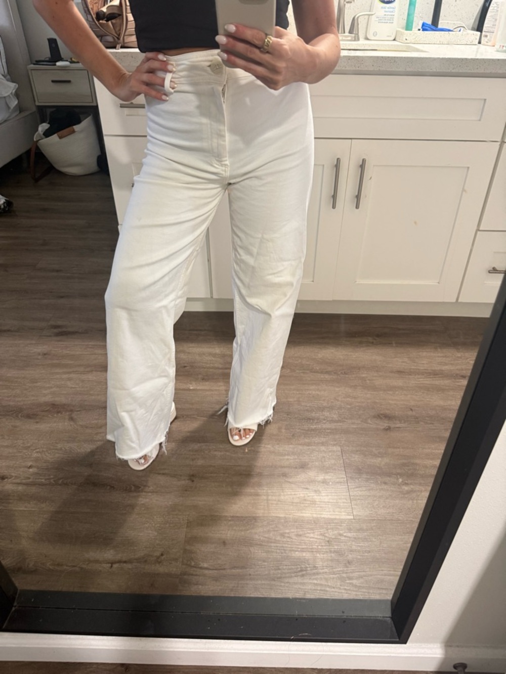 Zara High-Rise Wide Leg White Jeans
